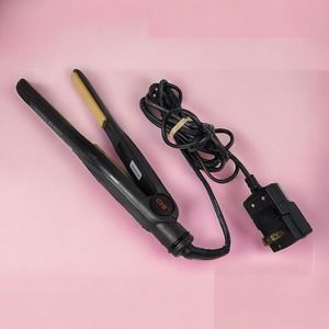 CHI Global Beauty Network 1/2" Ceramic Hair Straightener Flat Iron SF30723